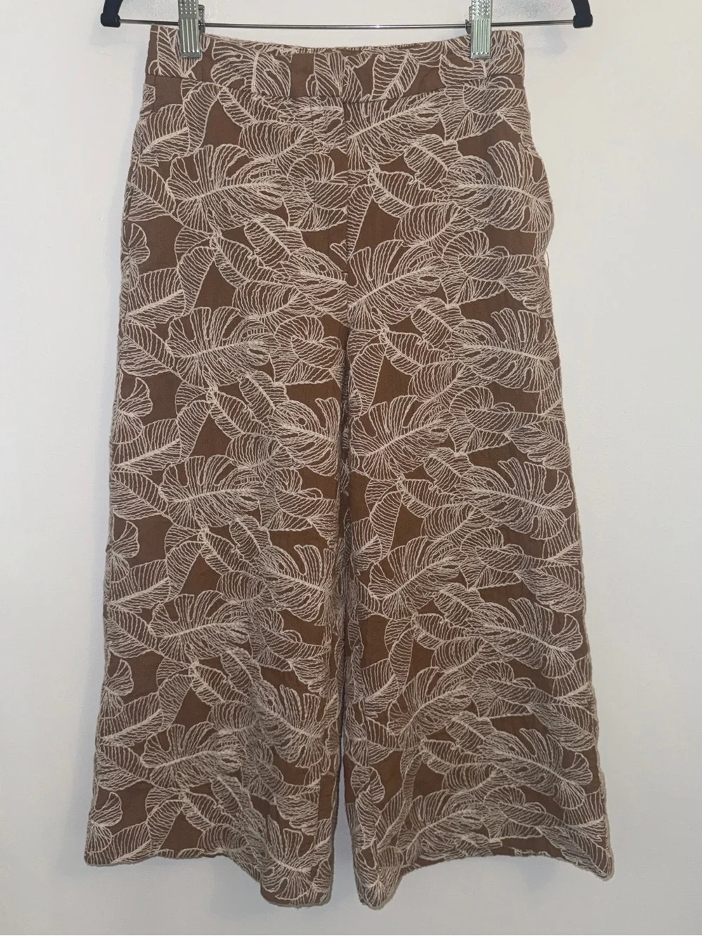 Zara embroidered leaf